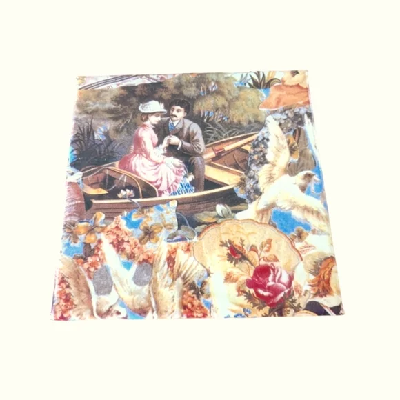 VINTAGE VICTORIAN STYLE DECOUPAGE KEEPSAKE BOX - Picture 7 of 10